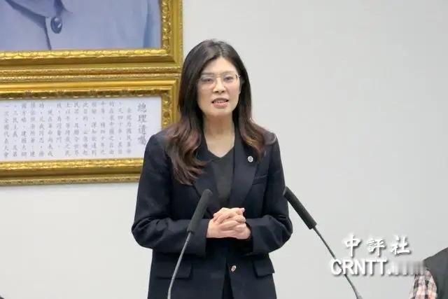 郑丽文、萧旭岑摊牌：访不访大陆，将决定国民党的生与死郑丽文这次是真豁出去了。