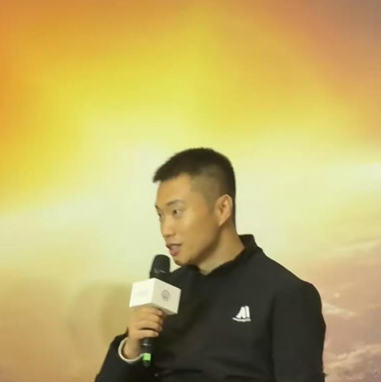 MomentaCEO曹旭在大众ID.ERA9X发布会后的媒体群访中表示“就