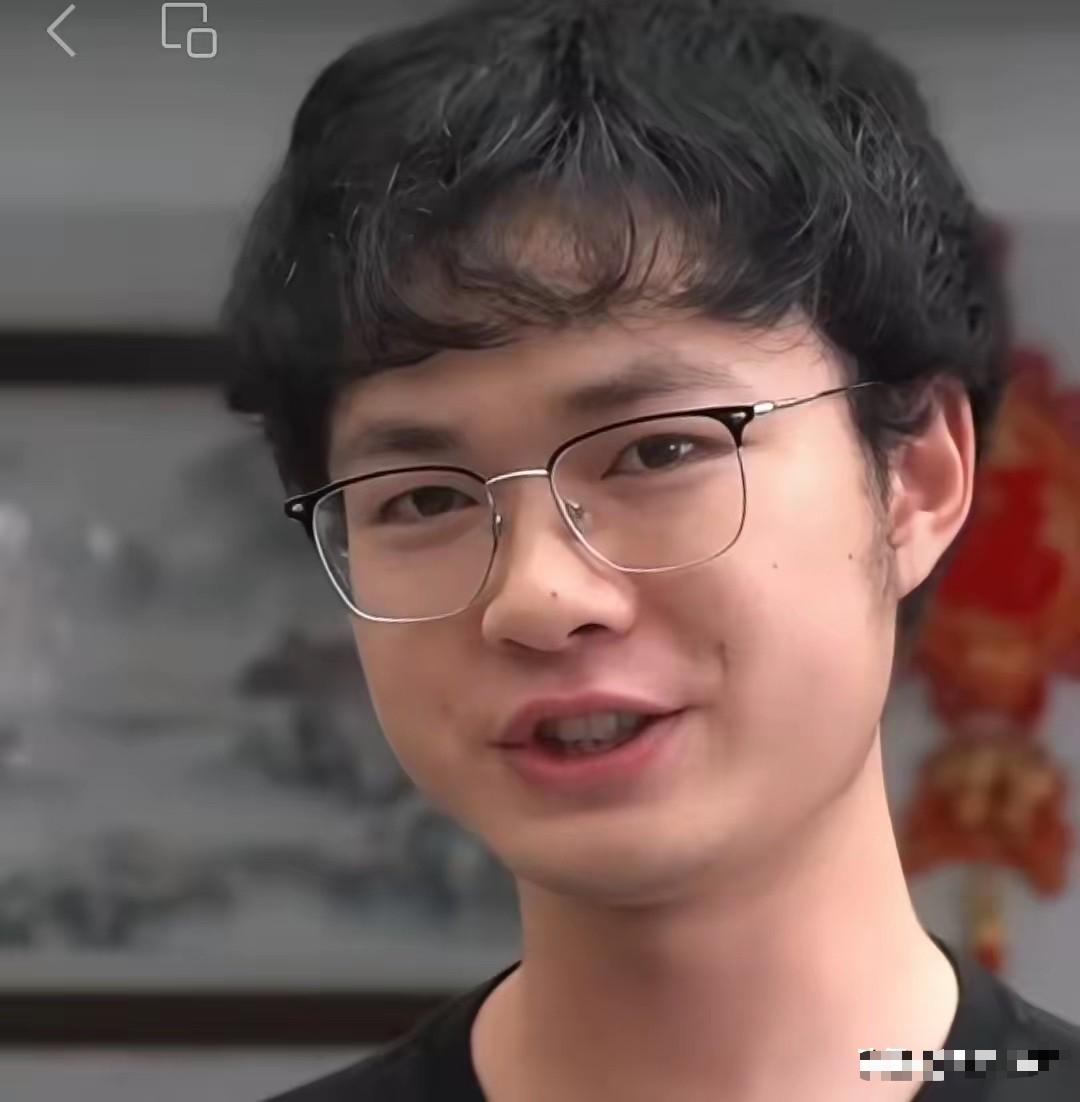 🌞放弃北大复读一年，海宁学子陆远迪今年考出714分拿下浙江全省第二。各科分