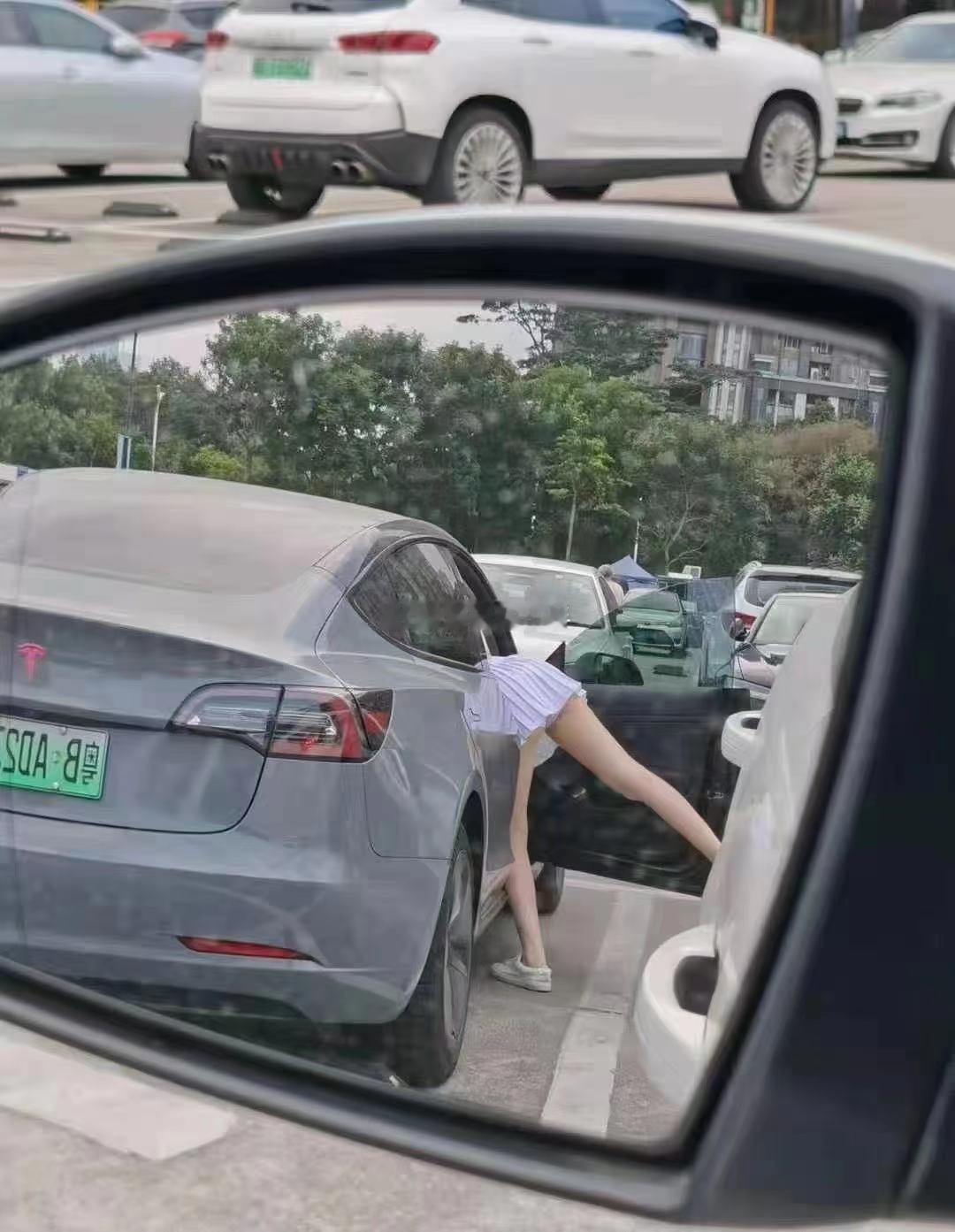猜车啦！！！这个后视镜是什么车上的啊？？？海阔试车超话​​​
