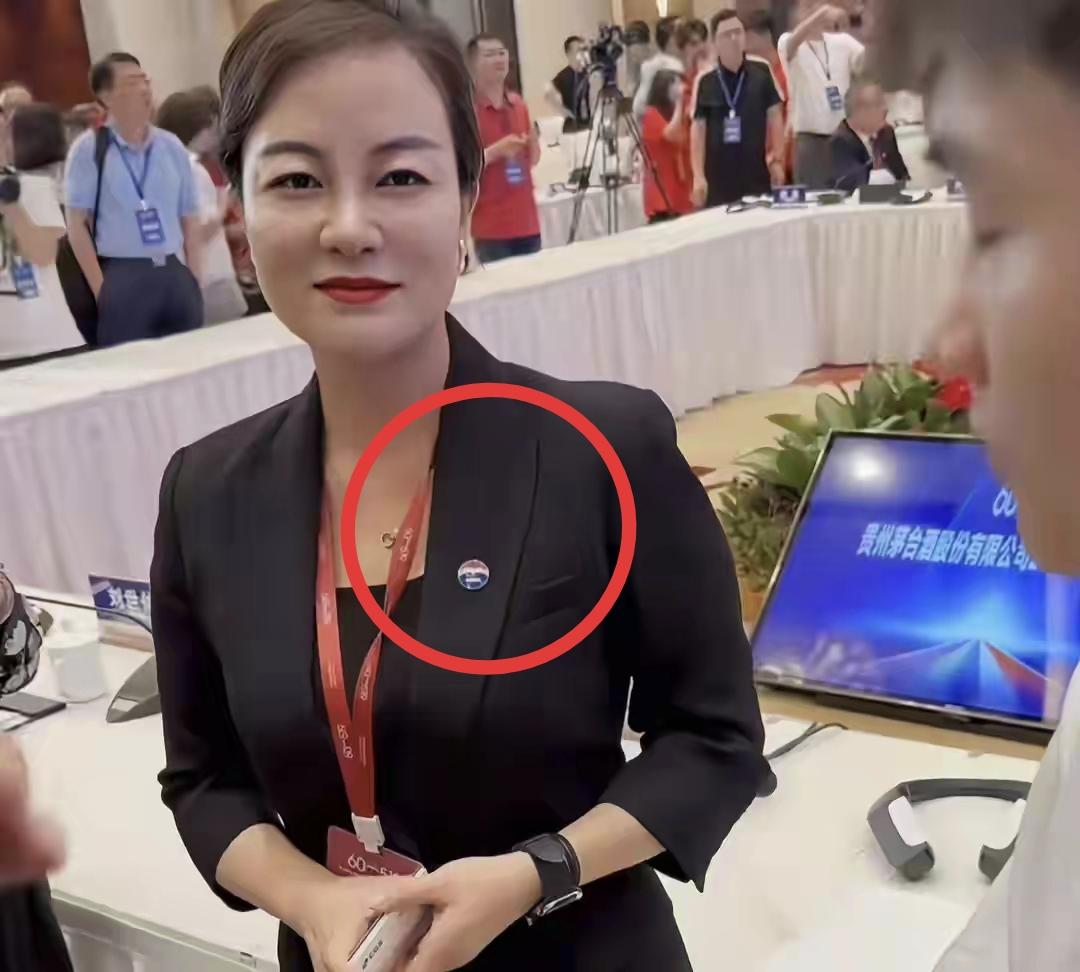 蒋焰算不上茅台的老资格，但她对茅台集团的感情很深。蒋焰2012年才从