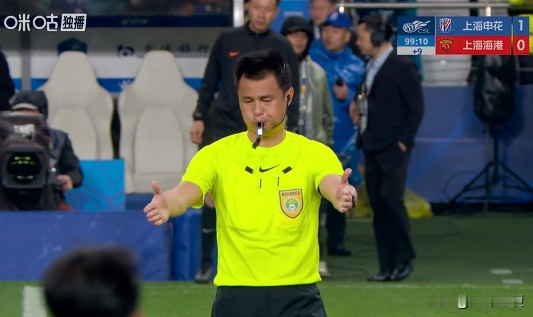 有一说一！上海海港杨世元“脑震荡”事件，远比重庆铜梁龙李镇全骂人事件的性质更恶劣