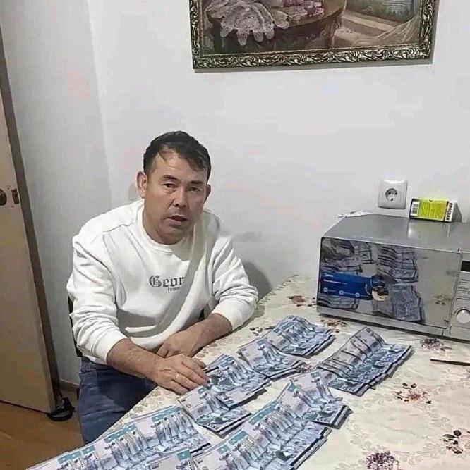 大叔这富炫得，我竟然哑口无言。