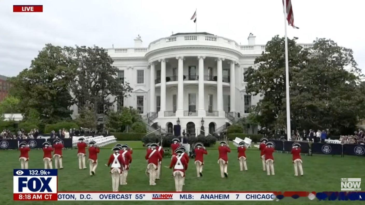 愤怒的美国人：“我甚至很难把这些话打出来，因为我气得发抖。我从没想过有一天会看到