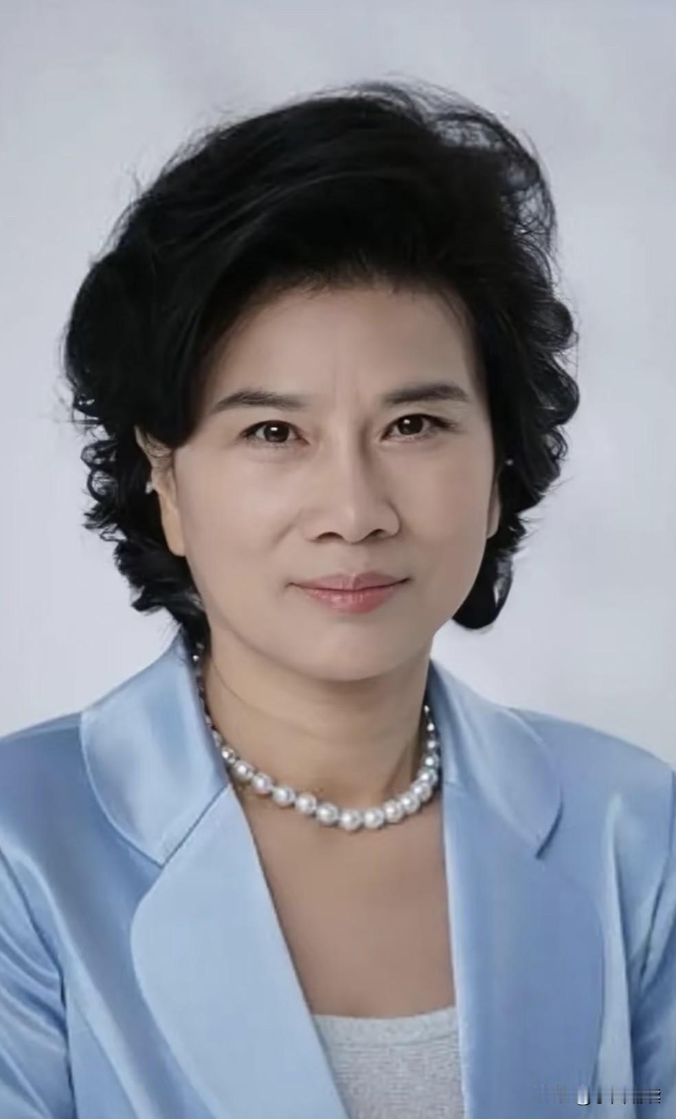 铁娘子，铁娘子，铁娘子！董明珠以果敢强硬，引领格力登顶行业巅峰；孟晚舟坚韧不屈，