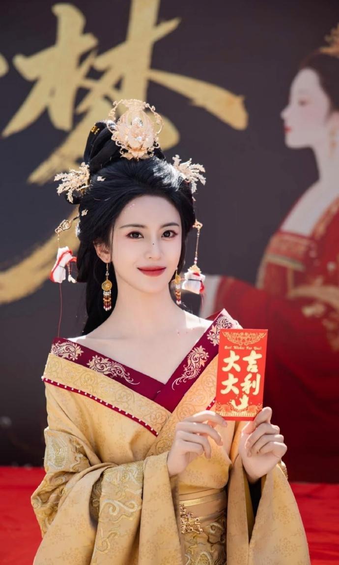 短剧真是越来越卷了短剧女主这颜值其实都可以去拍长剧了​​​