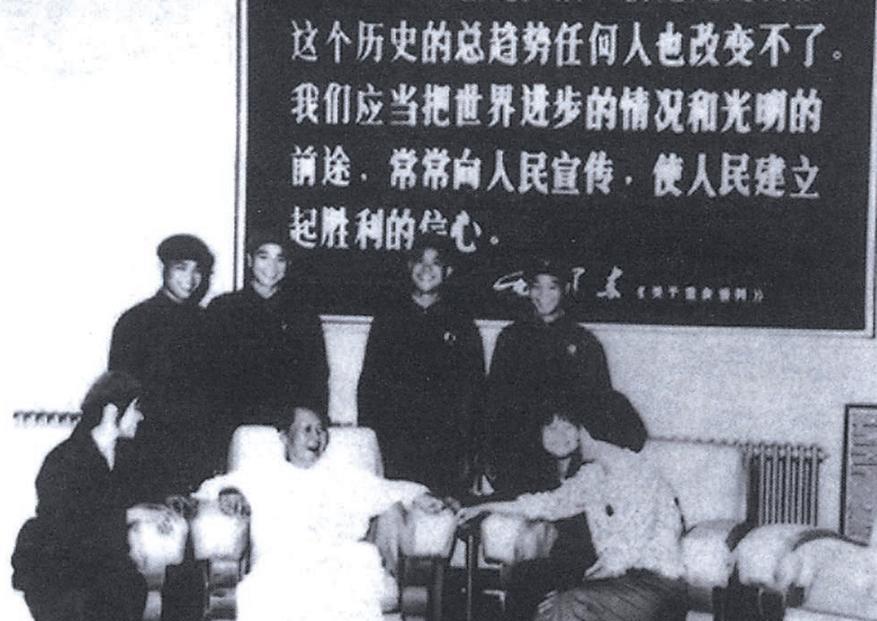1969年6月28日毛主席对华国锋说：要抓革命、促生产、促工作、促战备。当天，