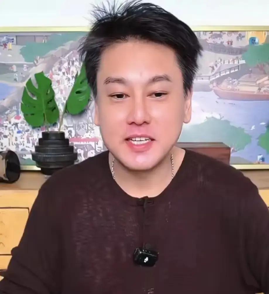 咱就说朱孝天吧，最近这境况，挺让人唏嘘的。直播带货，数据平平。开演唱会呢，