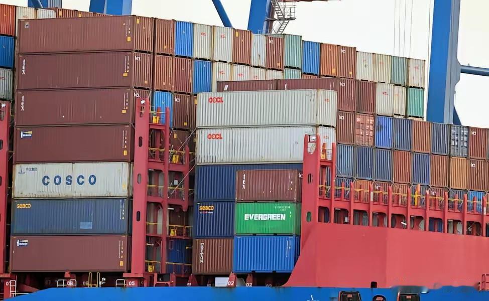 美国贸易代表办公室将于10月14日，对中国建造、拥有或运营的船只征收港口费。中国