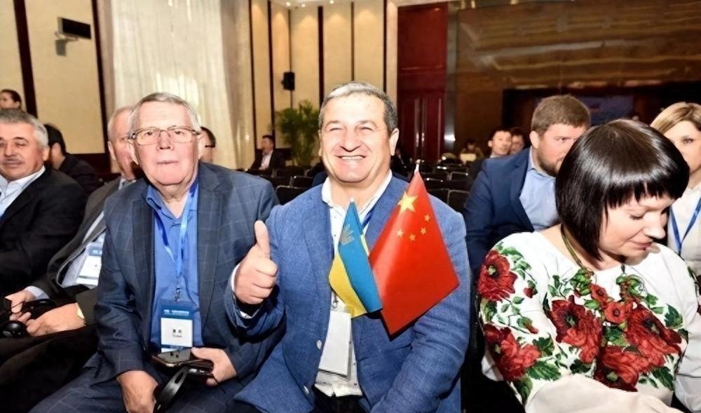 1991年，200名乌克兰专家来中国做出巨大贡献后，在采访中竟然号啕大哭。他们在