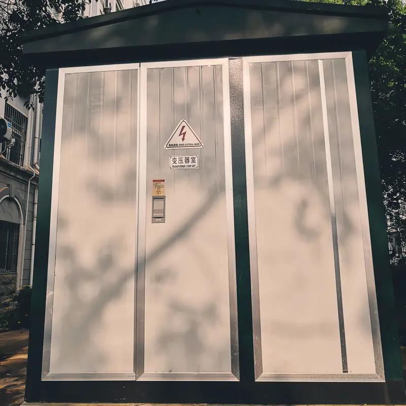 雄韬股份的600kW单柜，真能撬动AI储能市场吗？这得从其四大护城河谈起。技术