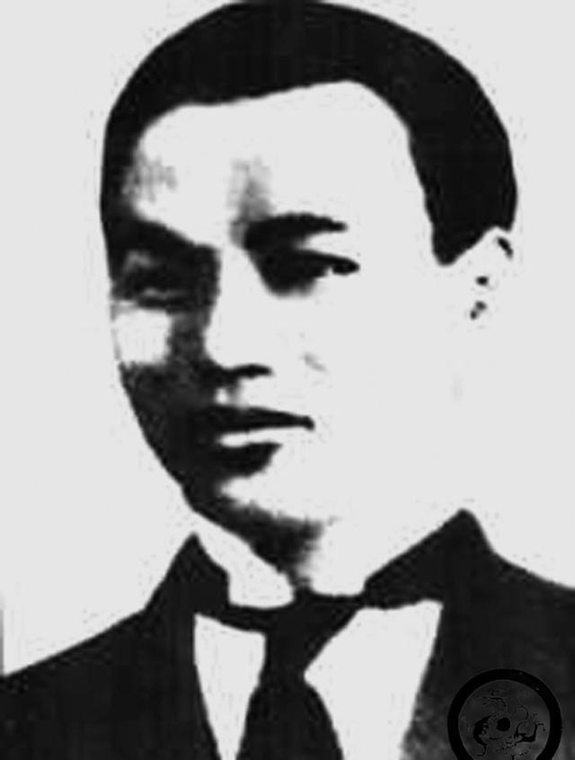陈独秀之子陈乔年不为人知的冷知识1、陈延年和陈乔年壮烈牺牲后，尸体先后被扔进了黄