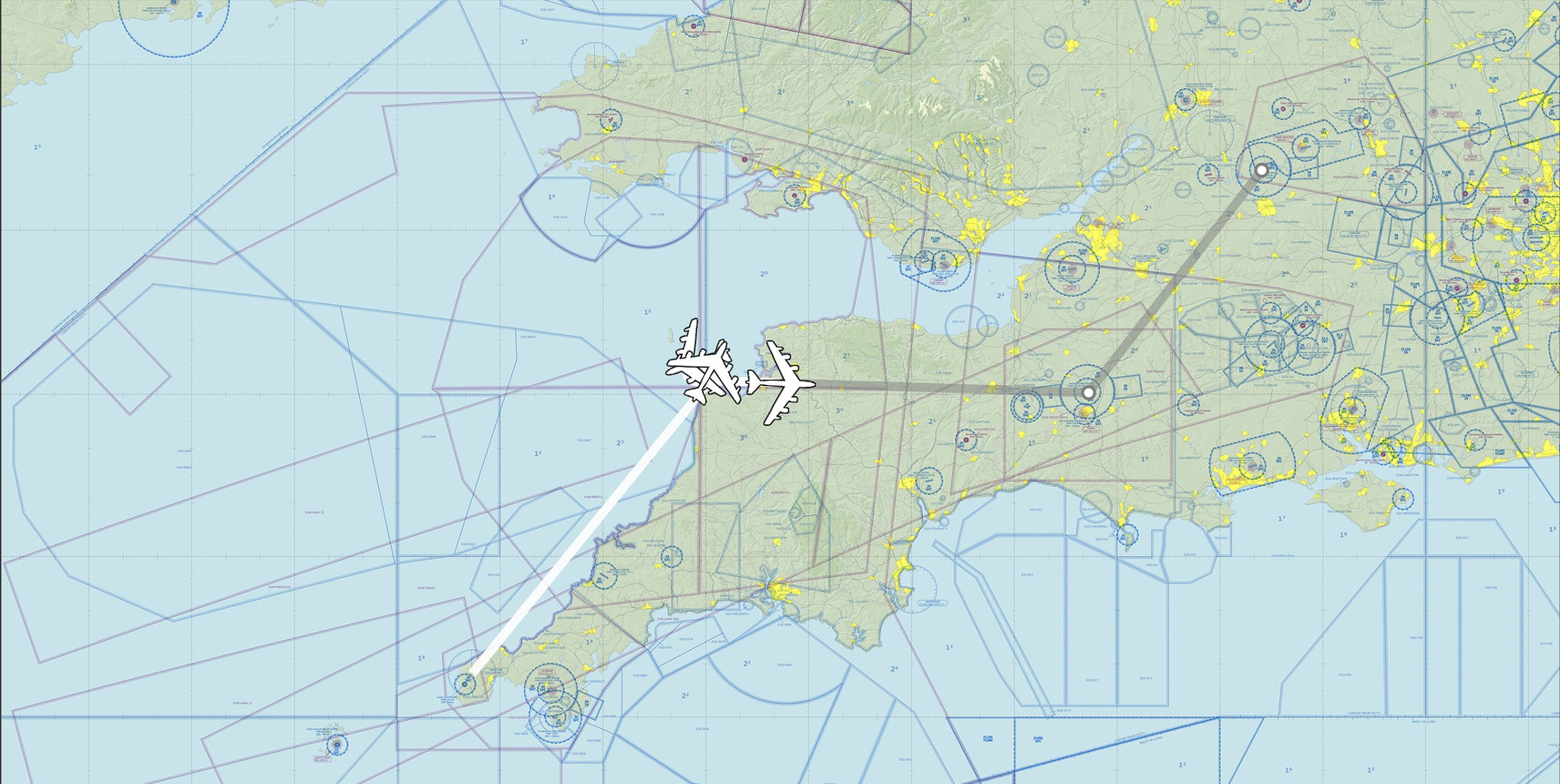 🔻USAF3架B-52‘‘同温层堡垒’’战略轰炸机从北美转场到英国费尔福德空