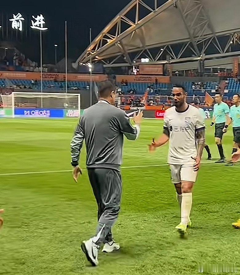 传奇，你看我牛逼吗。