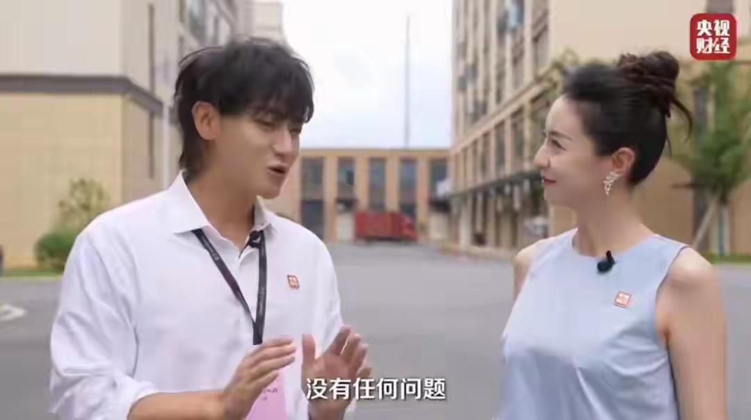 黄子韬真不简单啊。身为艺人，这又身兼厂长，赚钱的机会都给他了。在2月6日这天