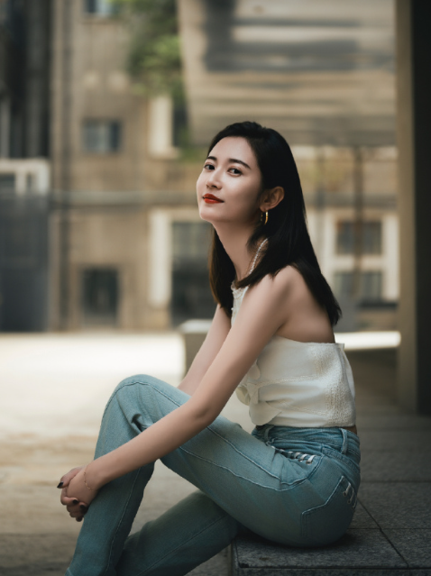 陈钰琪的时尚小街拍，这感觉真的不错，超nice的，喜欢吗？
