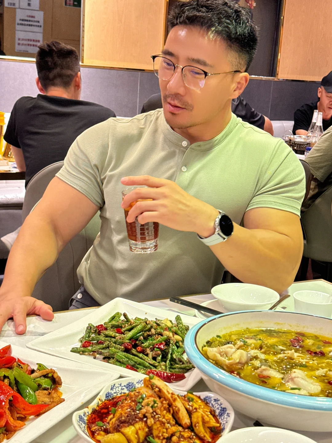 在香港旺角吃川菜，吃出四川街头既视感‼️