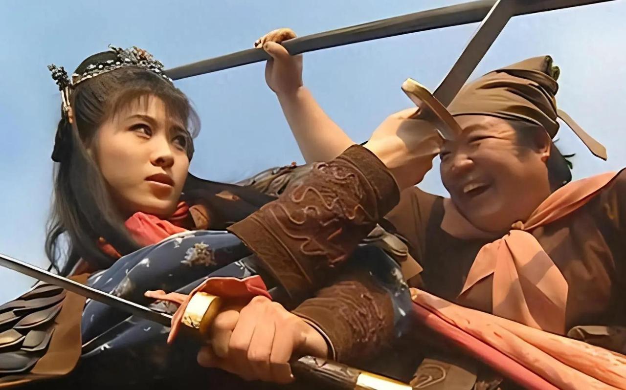 梁山最后一战，扈三娘晚上去找林冲？两人见面后究竟做了什么？扈三娘本来是扈家庄