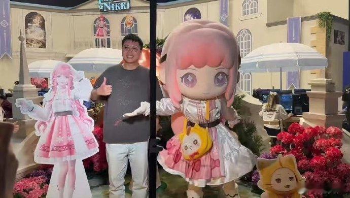 首先考虑的是尊重，尊重男女平等，尊重个体不同。女生不玩游戏吗？她们不是不玩，只是