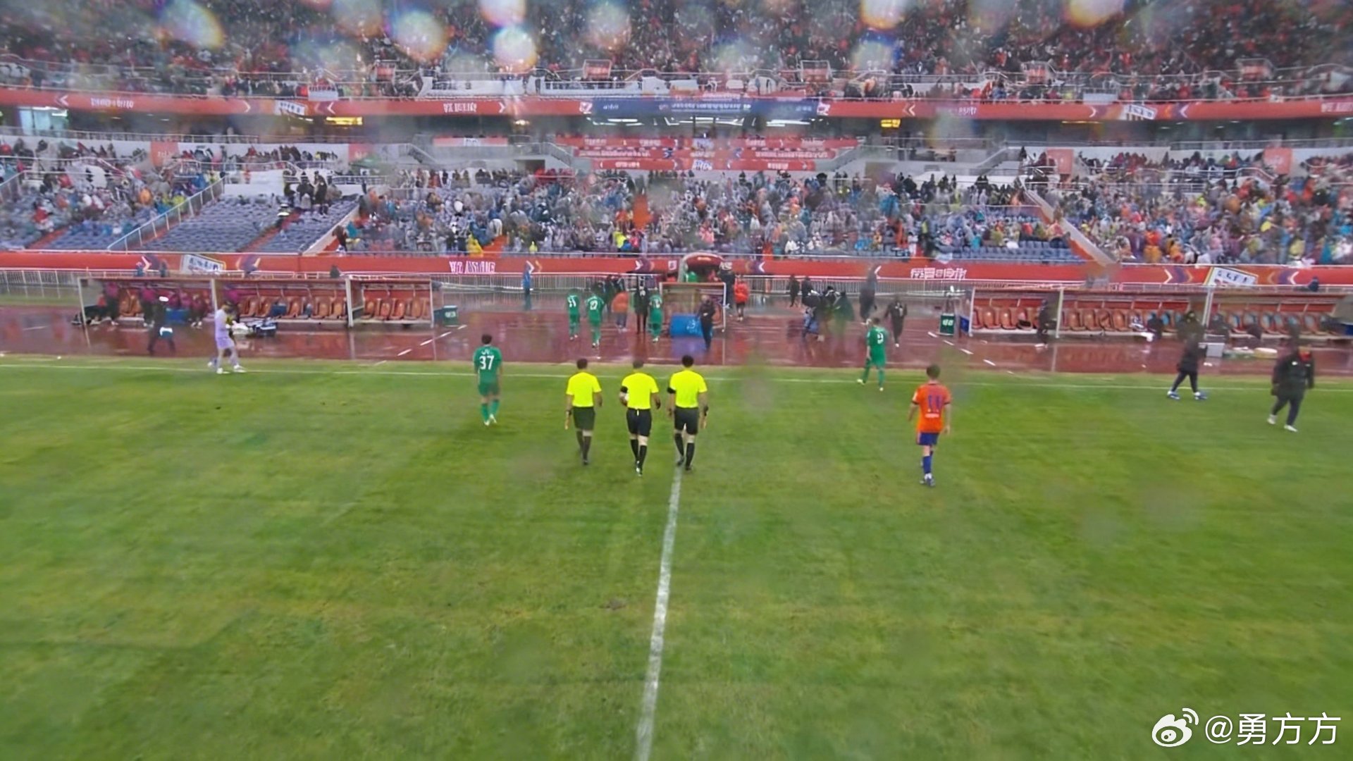 山东鲁能vs北京国安孔特算是用这个半场证明了自己，这半场虽然很胶着，但国安全力