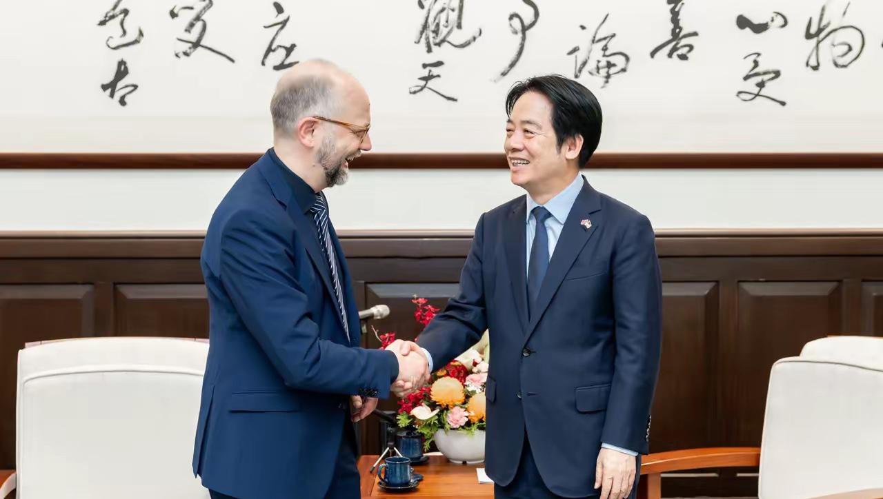 不搭理，台湾很尴尬赖清德这几天脸都快挂不住了。5月26日，他兴冲冲跑出来