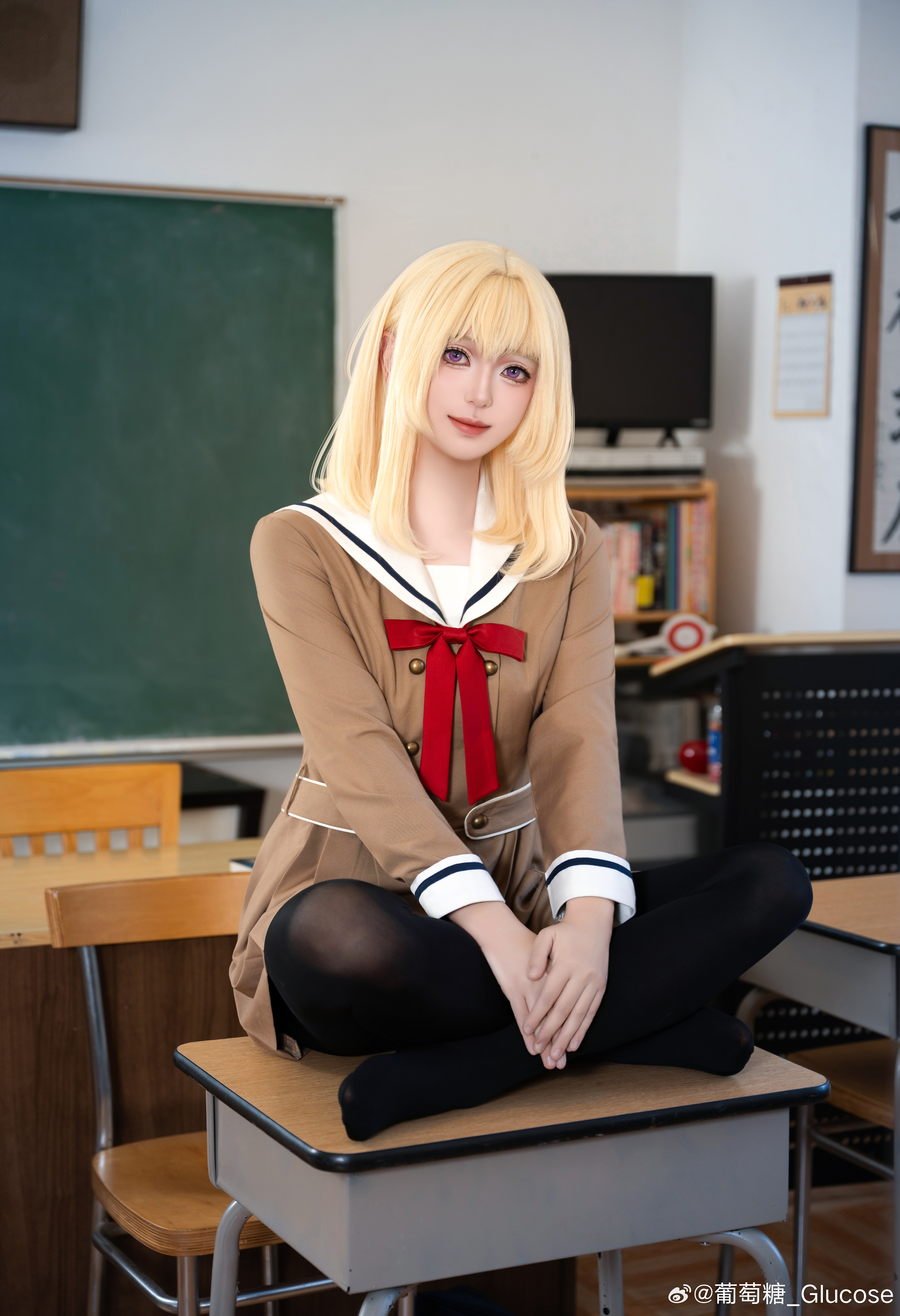 AveMujica明日方舟二次元cos大赏cosplay三角初华绫周末单发一张
