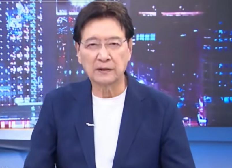 赵少康在节目中说美国的政客很多都是学法律出身的，数学学得都不怎么好，国民党中央提