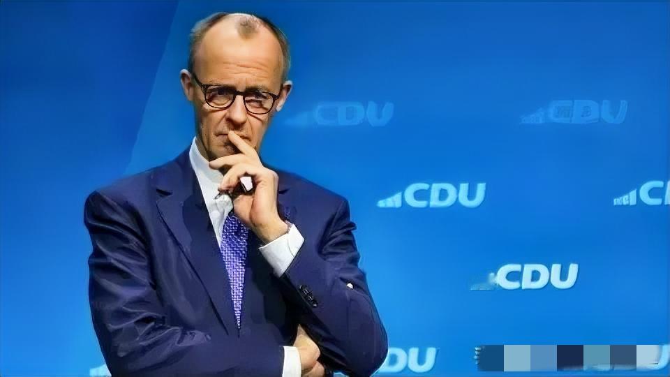 就在特朗普鬼鬼祟祟的与俄密谋出卖乌克兰的28条和平（投降）协议出炉，遭乌克兰怒斥