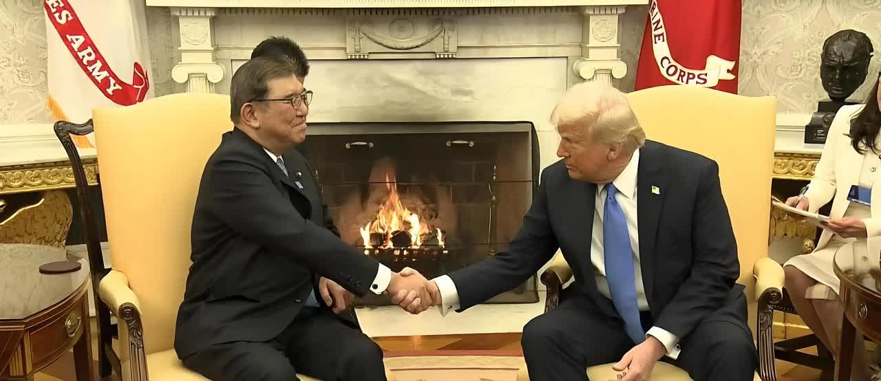 突然发现，有这样两件事情，非常有意思。第一、日本呼吁各国不要去参加九三阅