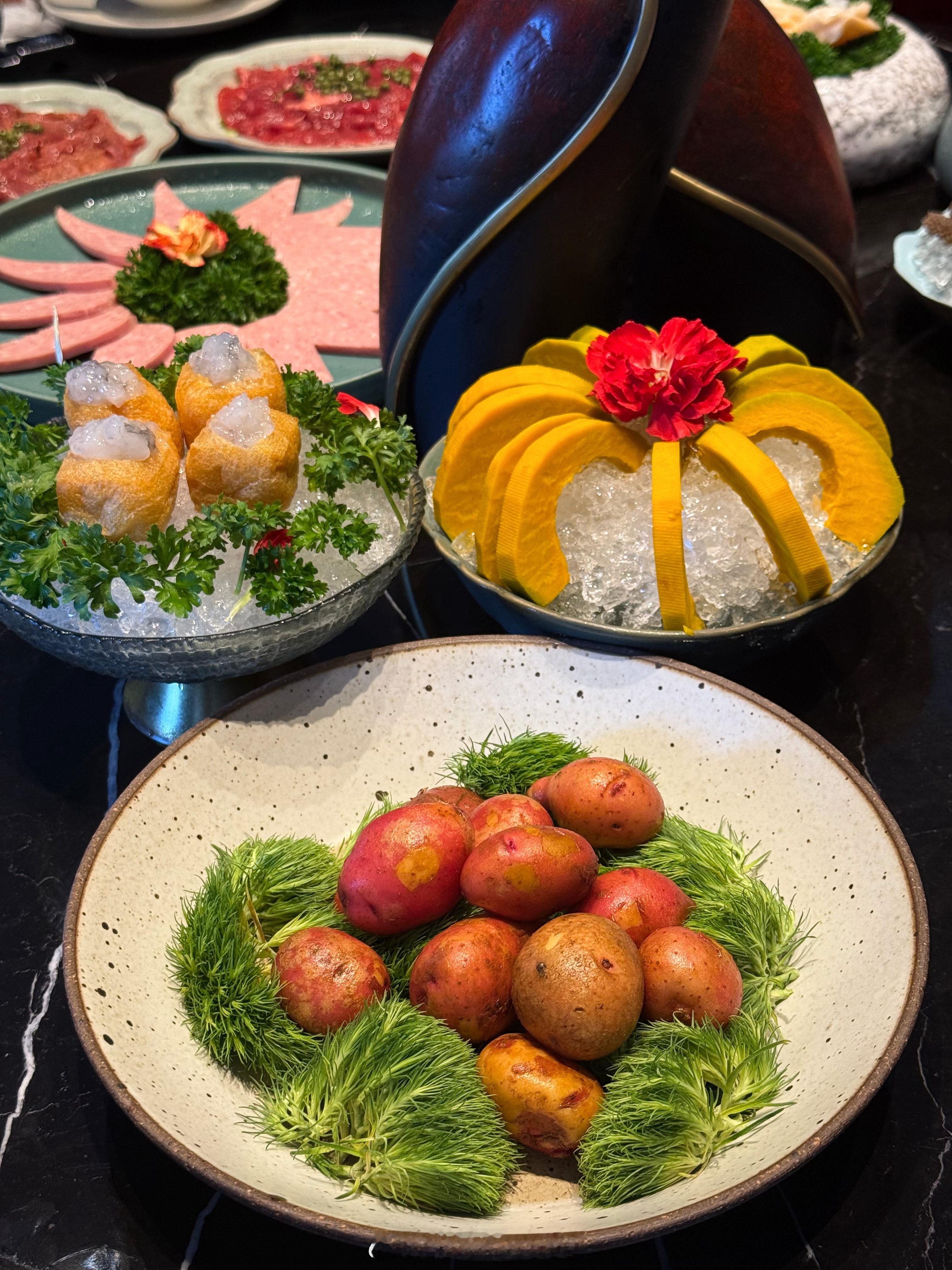 西安大都荟宝藏店铺✨丰醴园✨最近新推出了“拾面捌方火锅”全国各地经典火锅味道在