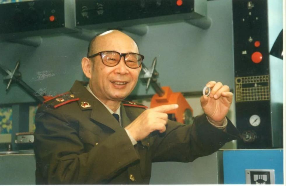 “我花了20年时间，花了国家那么多钱，搞成这样，我是有罪的。” 1993年冬