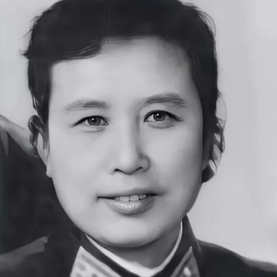 15岁富家女逃婚去延安，死活不当官太太，却在1978年的德国波恩，哭得几近昏打镇