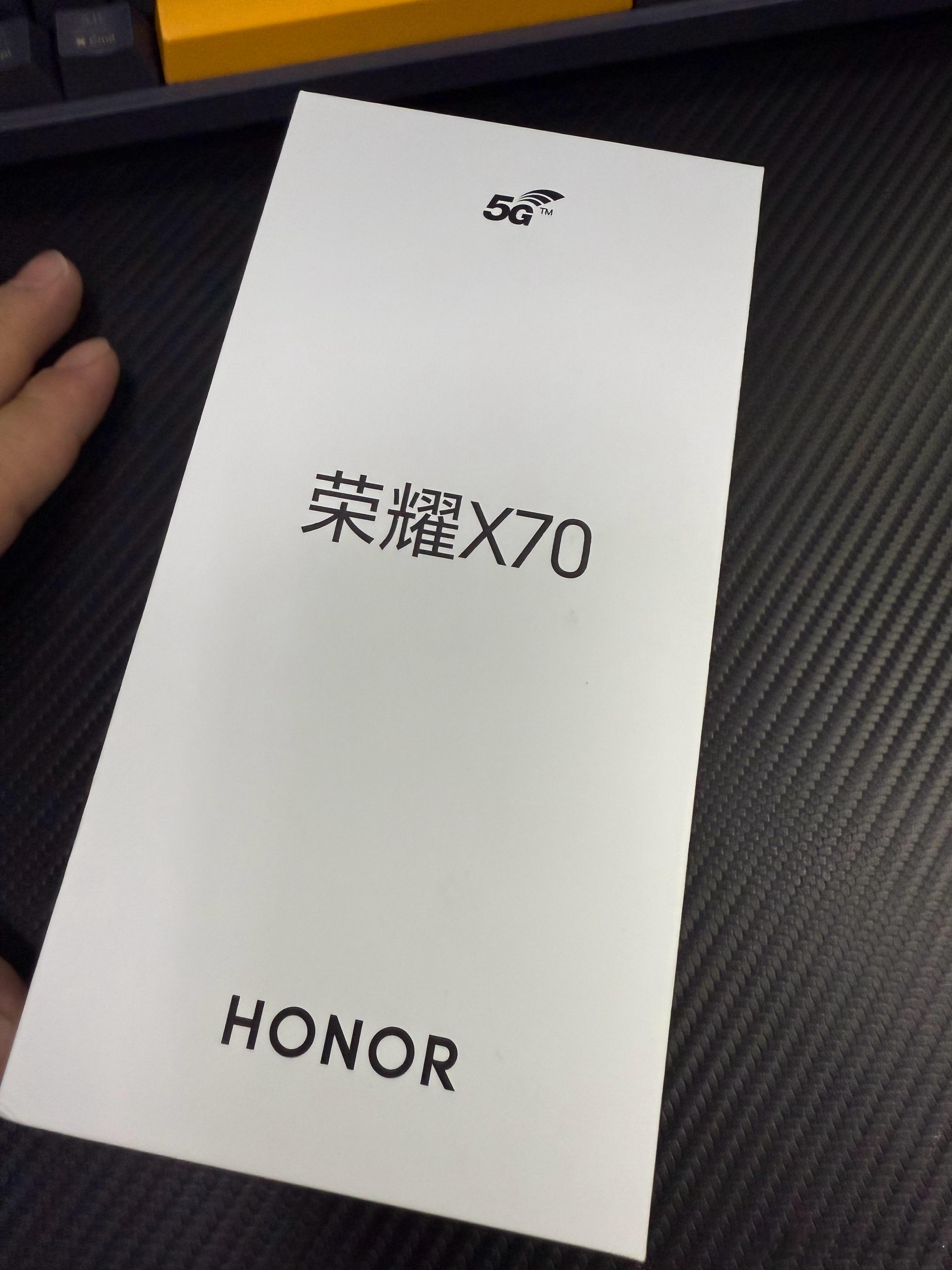 荣耀X70听说能订钉子？？？​​​