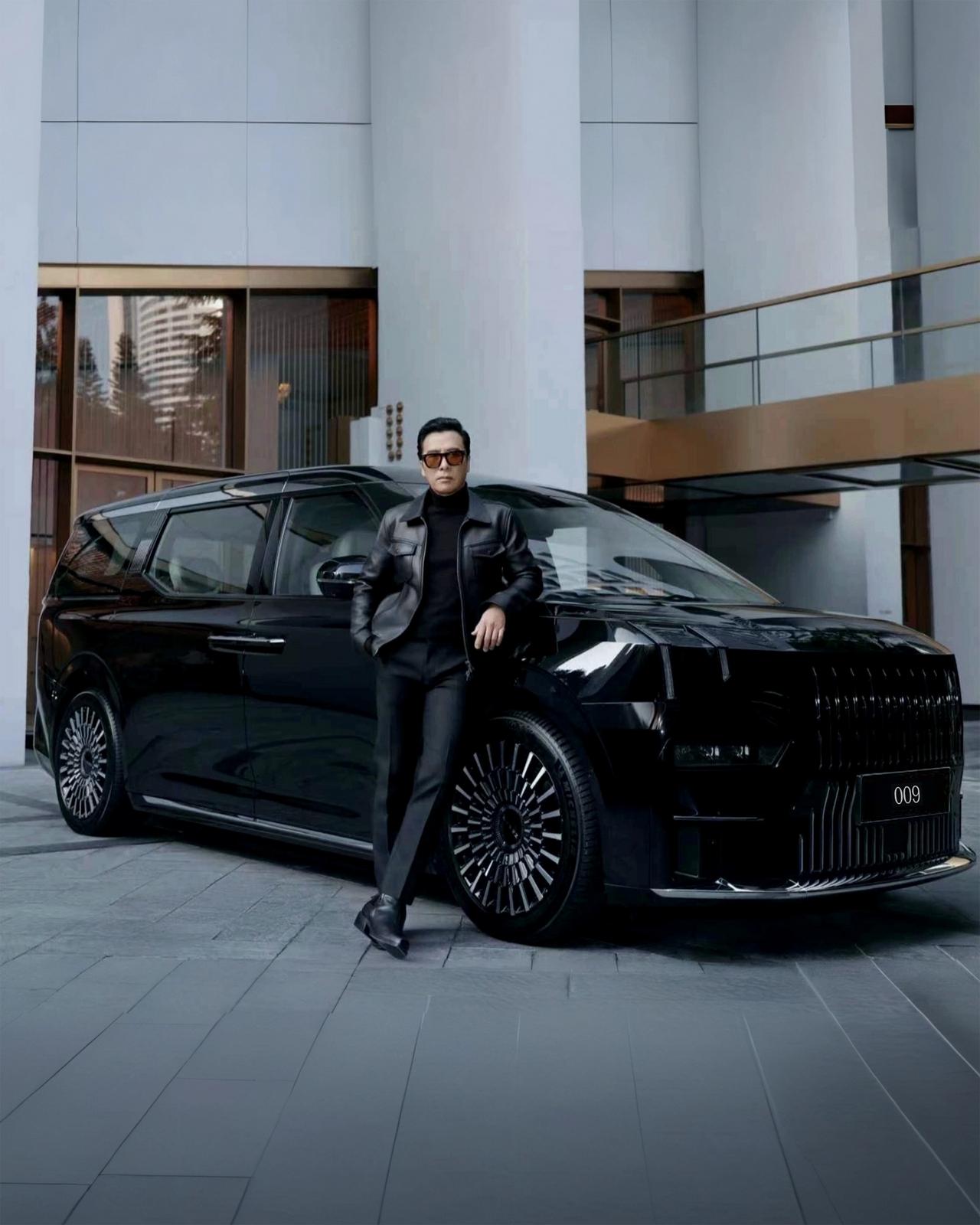 叶师父提车了，中国的甄子丹先生喜提极氪009，009现在已经是香港MPV销冠了，