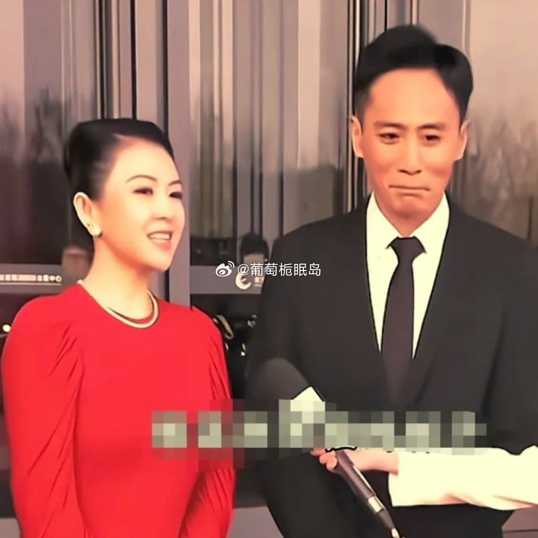 年轻时的刘烨和章子怡，时隔多年今昔对比。从早年到现在，这俩人真是看着就亲切，青春