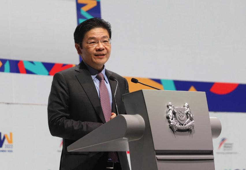 新加坡高层多次出面喊话，但依然难以平息外界争议，仇印情绪持续升温。有观点认为，华