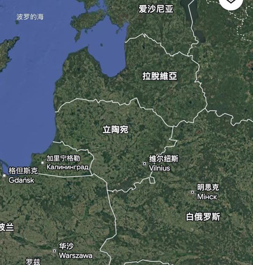 有网友表示，俄罗斯想要打通与“飞地”——加里宁格勒，为什么非要借道白俄罗斯闪击波