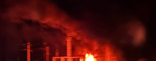 “炸！炸！炸！”当地时间2025年6月3日凌晨，乌克兰再度出动了百架无人机，袭击