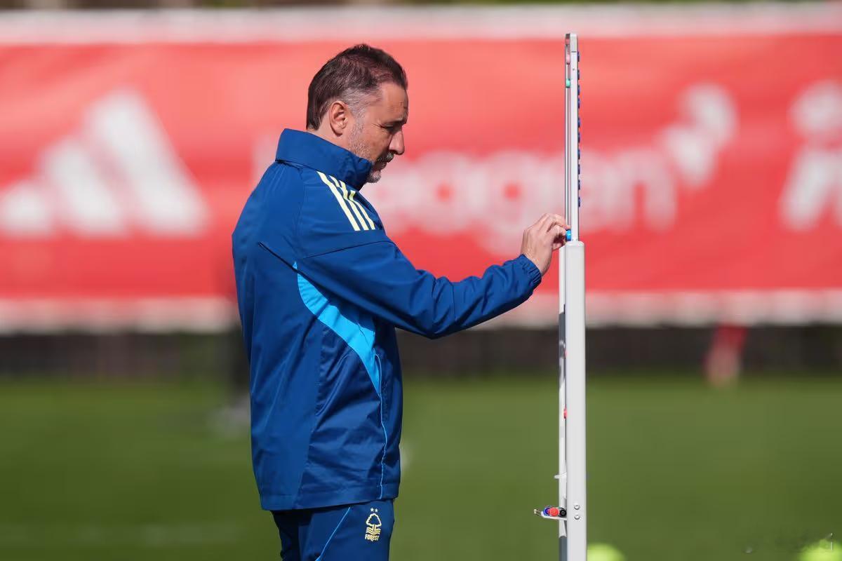 诺丁汉森林vs阿斯顿维拉两队周四都踢了欧联，都是客场，森林1-1战平波尔图，维