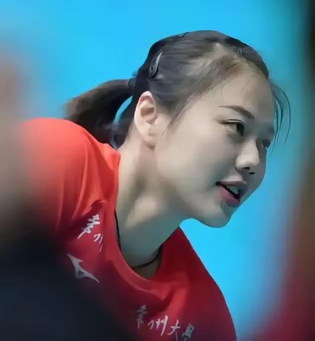 事有蹊跷，在美国女排联赛效力的龚翔宇，偏偏选择在津苏半决赛时间里回国，而且赶在江