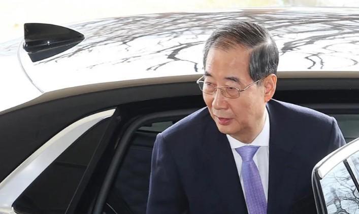 韩德洙当真不简单！就在前天，5月2日，代理总统职务的国务总理韩德洙在大选即将截