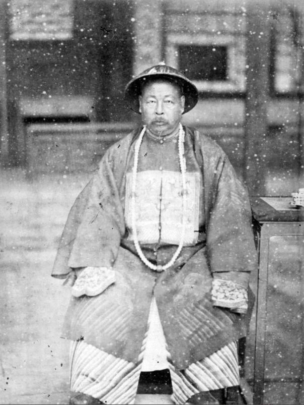 1859年，咸丰皇帝下令杀掉左宗棠，左宗棠连夜找到胡林翼求助，然而，胡林翼却无奈