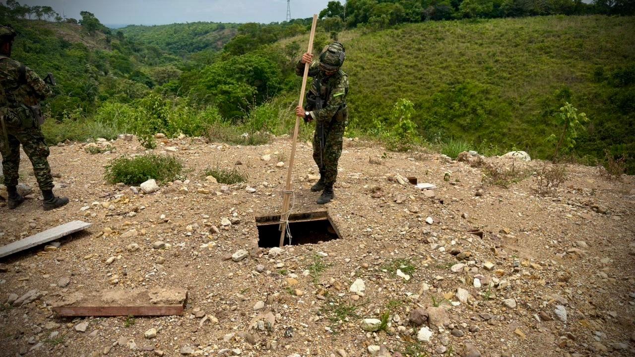 哥伦比亚陆军第5旅的士兵在塞萨尔省阿瓜奇卡（Aguachica,Cesar）摧