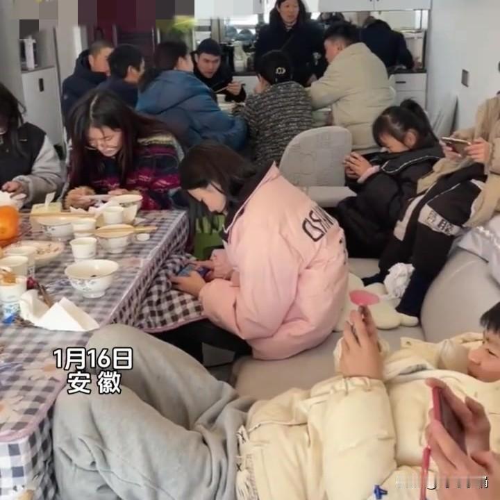 大部分中国老人和年轻人的8大坏习惯！您占几个？老人的8大坏习惯，1，过分节俭