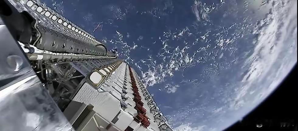 星链彻底遇克星！俄罗斯量产卫星杀手，真正底牌其实是中国太空大棋