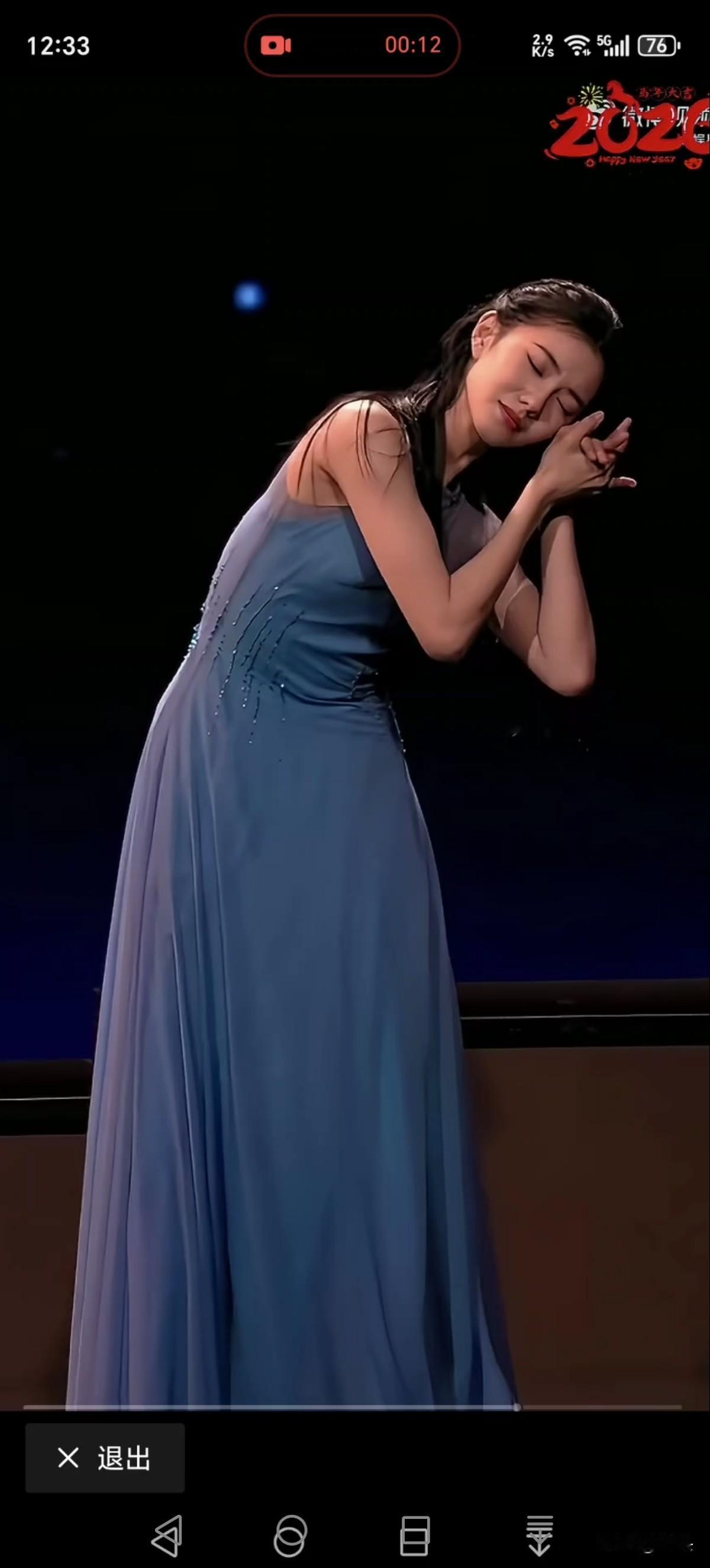 第一次看到伴舞“抢了”歌手的风头2026春晚，海来阿木和刘浩存的合作海来