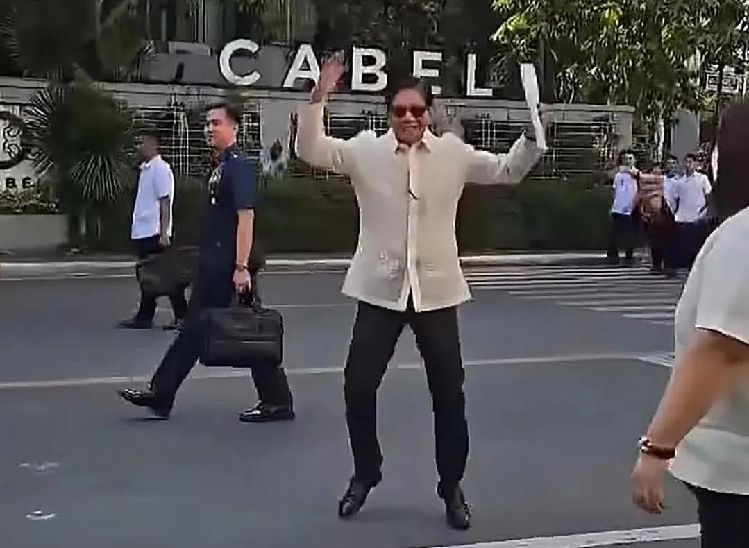 5月13日，关于菲律宾政坛的一出“真人秀”再次吸引了外界目光。68岁的总统小