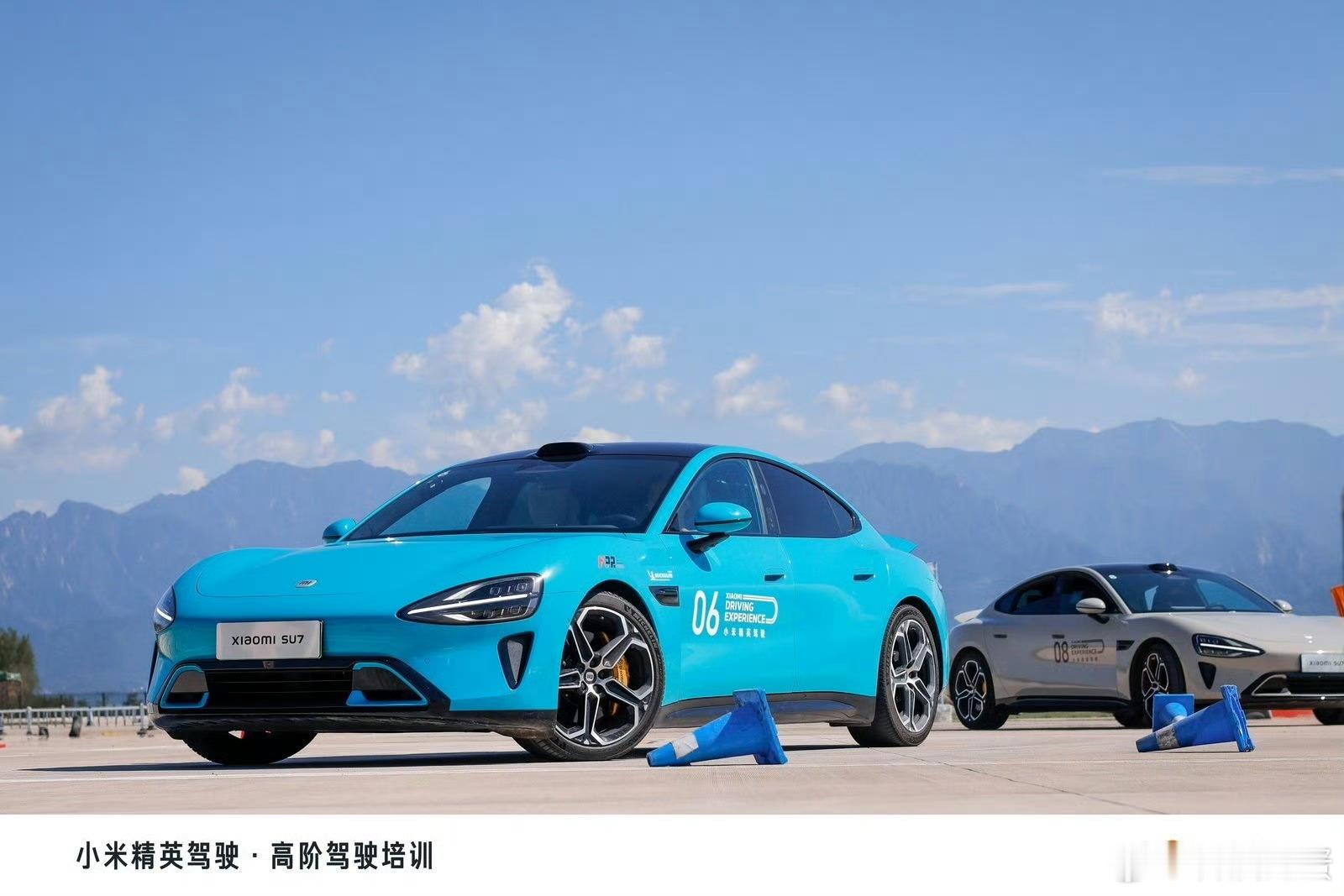 小米今年搞了快500场驾驶培训，服务了上万人，看这个数据就感觉挺实在的。它已经超