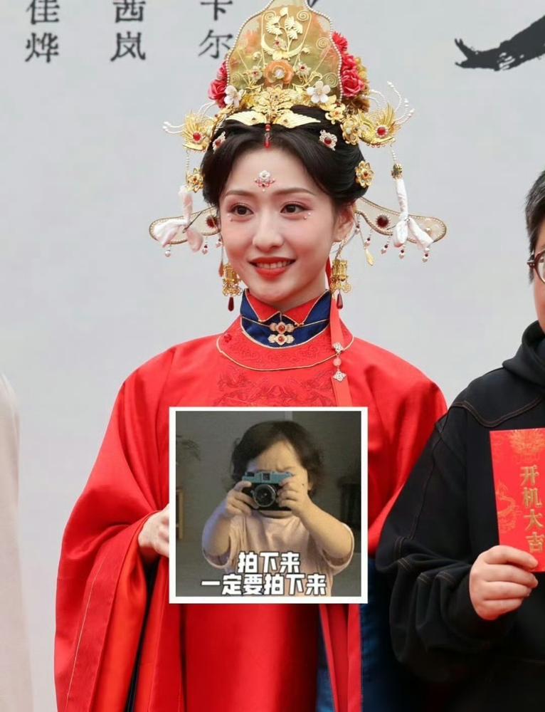 胡连馨新剧《予苍龙》开机，评论区直接炸锅！这是部30集古装玄幻微短剧，拍摄