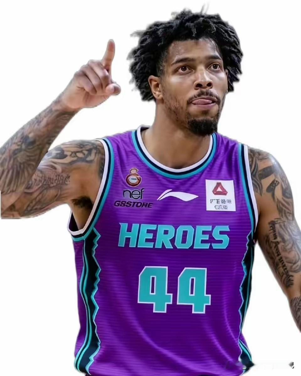 珀赛尔太牛了，第三外援打出了第一外援的水准，这才是山东想要的结果！本场比赛珀赛尔